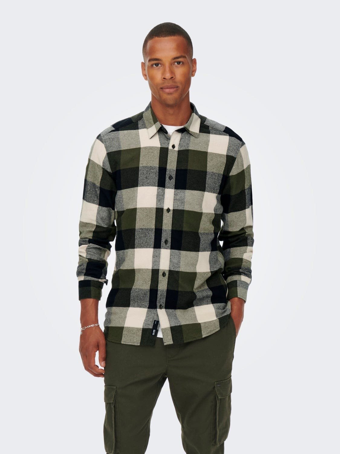 Chemise ONLY SONS 22020301 Redmarket Achetez des Vetements Chaussures et Accessoires en ligne